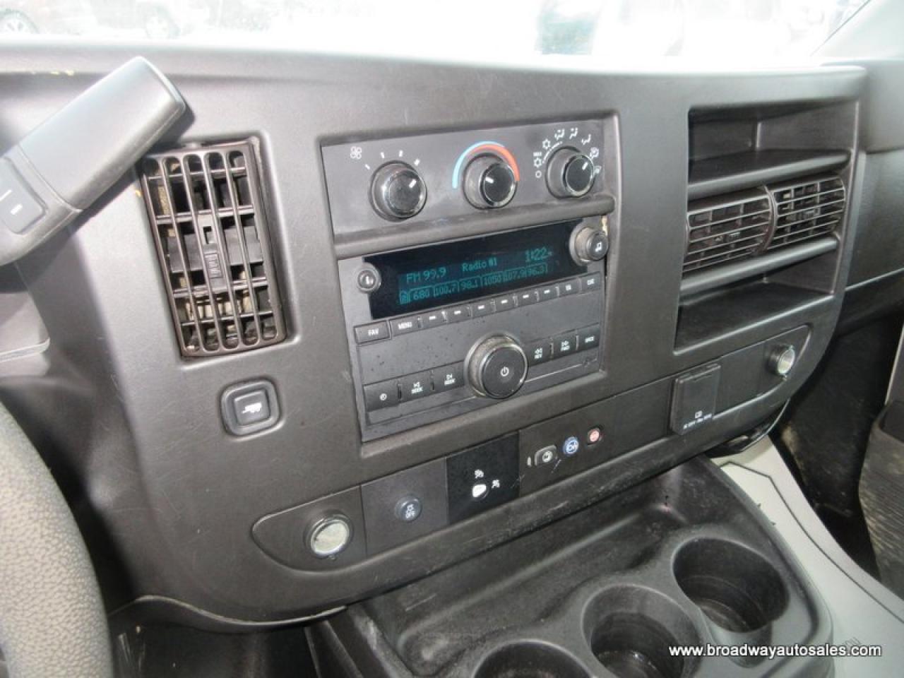 2020 GMC Savana 3/4 TON CARGO-MOVING 5 PASSENGER 4.3L - V6.. EXTENDED-CARGO-AREA.. REAR BENCH SEATING.. BARN-DOOR-ENTRANCES.. TOW SUPPORT.. BACK-UP CAMERA.. Photo