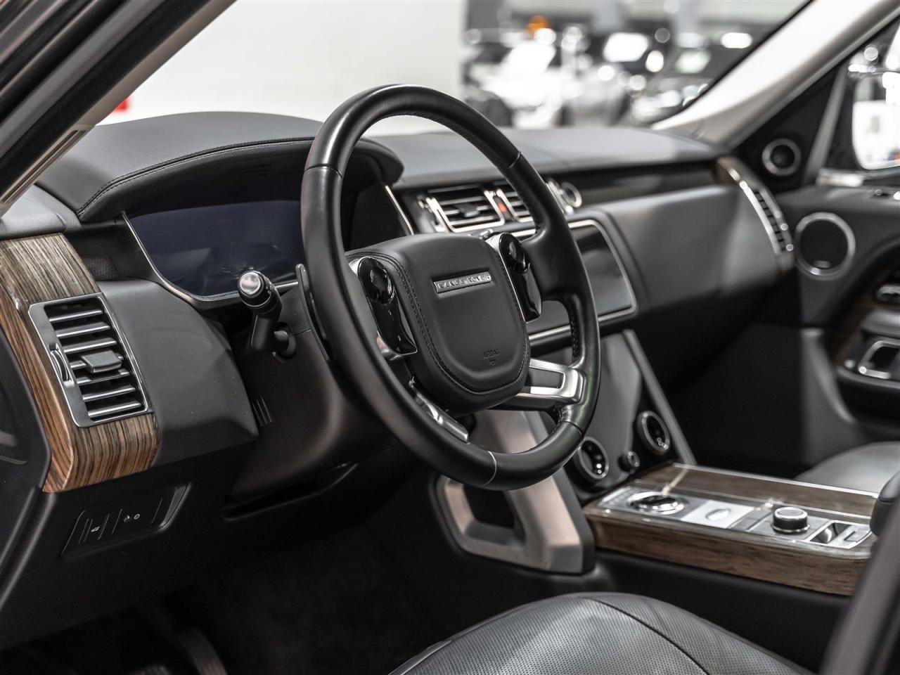 2019 Land Rover Range Rover V8 SUPERCHARGED|TV/DVD|22INCH|BLACK PACK Photo