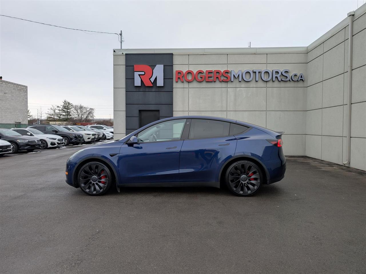 2022 Tesla Model Y PERFORMANCE - WHITE INTERIOR - DUAL MOTOR