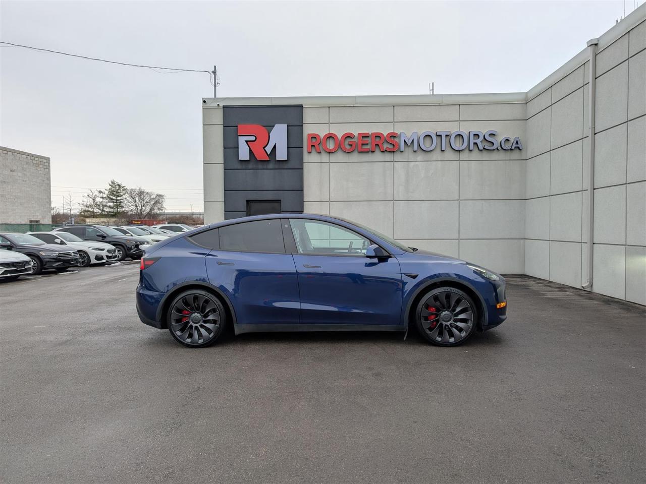 2022 Tesla Model Y PERFORMANCE - WHITE INTERIOR - DUAL MOTOR