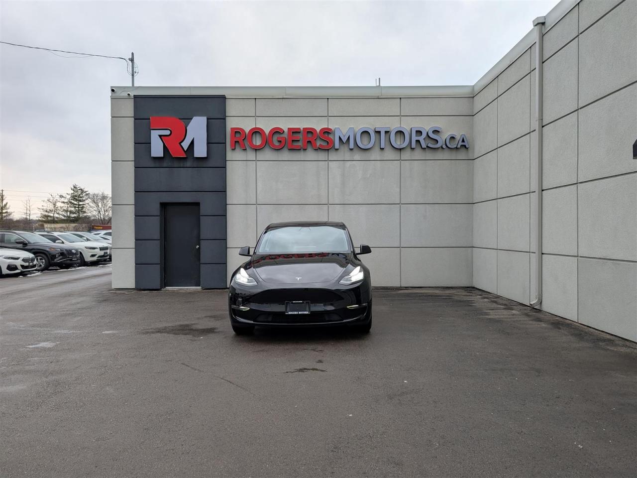 2022 Tesla Model Y LONG RANGE AWD - 7 PASSENGER - DUAL MOTOR