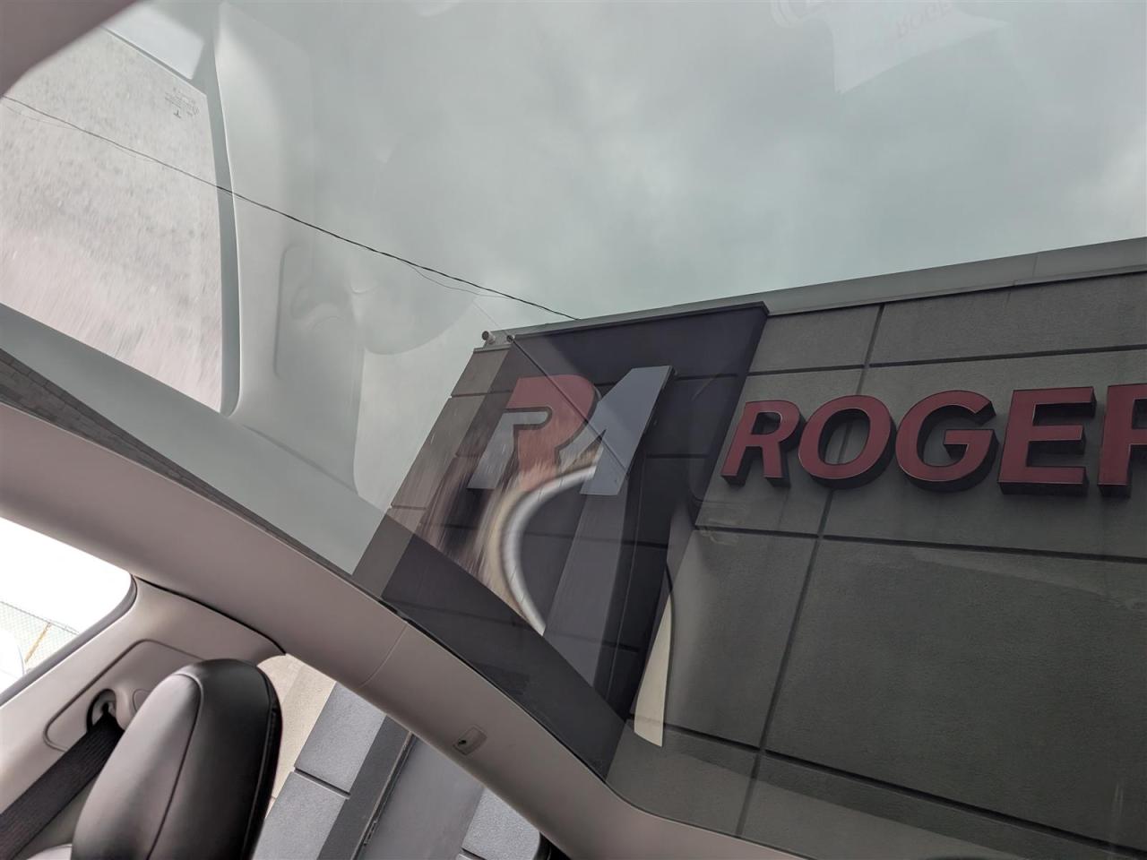 2022 Tesla Model Y LONG RANGE AWD - 7 PASSENGER - DUAL MOTOR Photo