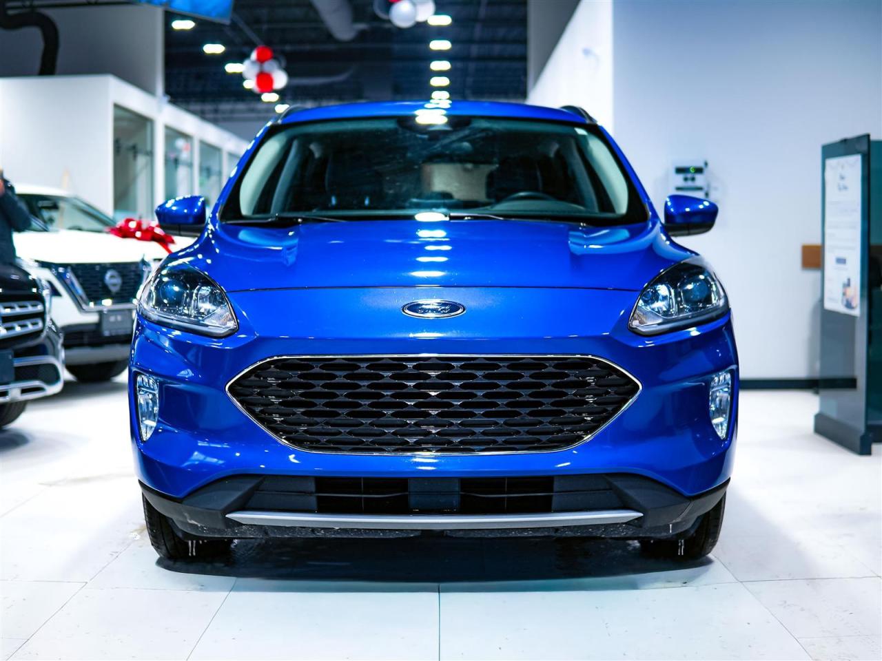 2021 Ford Escape SEL HYBRID AWD | LEATHER | NO ACCIDENTS | 13 SERVICE RECORDS Photo