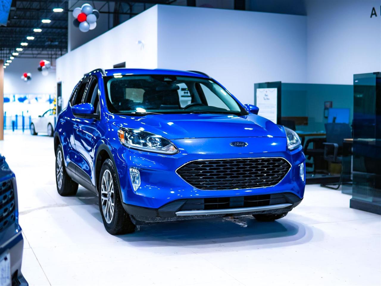 2021 Ford Escape SEL HYBRID AWD | LEATHER | NO ACCIDENTS | 13 SERVICE RECORDS Photo