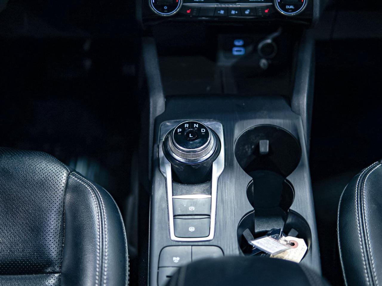 2021 Ford Escape SEL HYBRID AWD | LEATHER | NO ACCIDENTS | 13 SERVICE RECORDS Photo