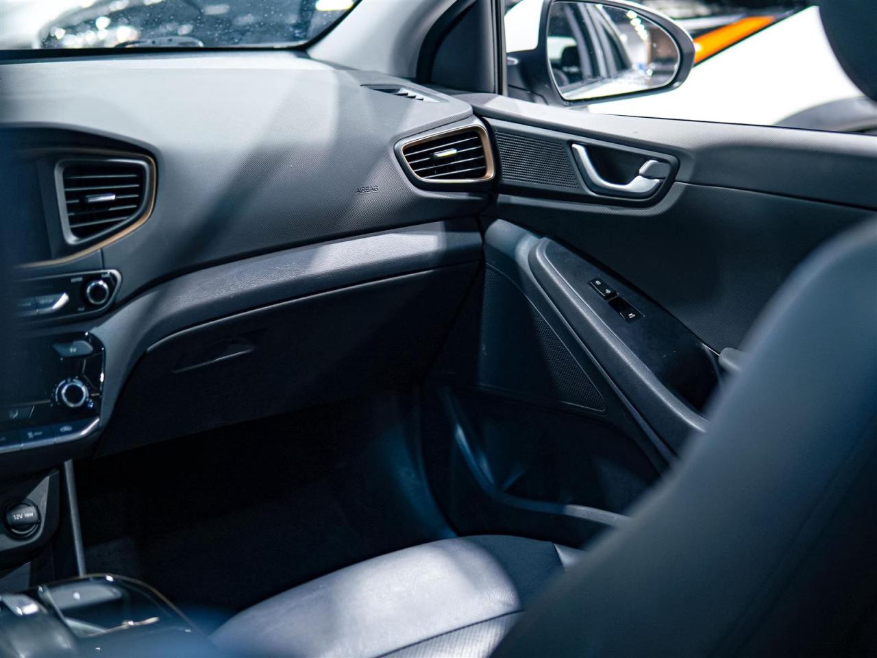 2018 Hyundai IONIQ Electric LIMITED HATCHBACK | NAV | LEATHER | NO ACCIDENTS Photo