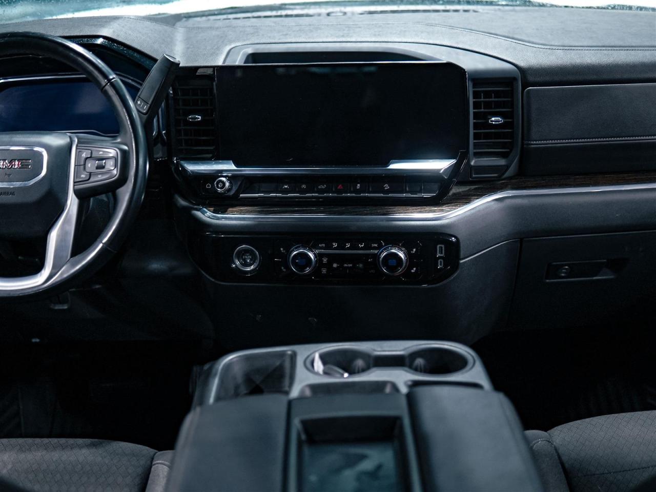 2023 GMC Sierra 1500 ELEVATION CREW CAB 4WD | 5.3 V8 | X31 PKG Photo