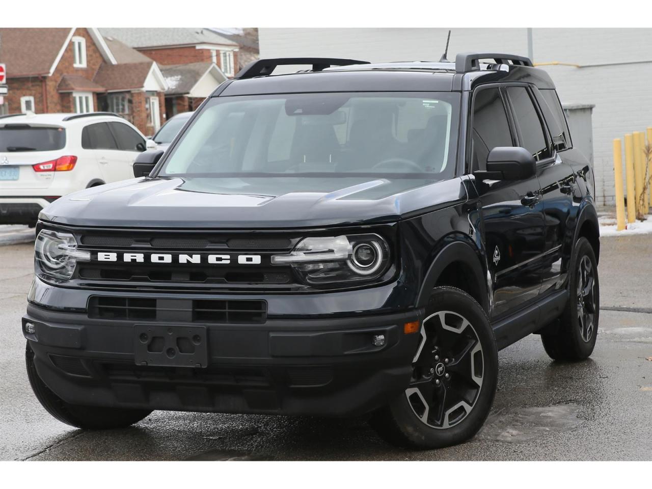 2023 Ford Bronco Sport Outer Banks Photo2