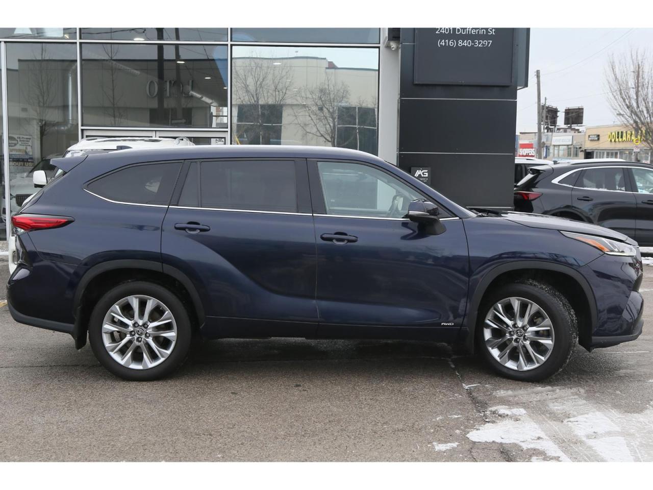 2023 Toyota Highlander HYBRID HYBRID Limited AWD | 7 Pass | Pano Roof | Leather Seats | Navi | Photo