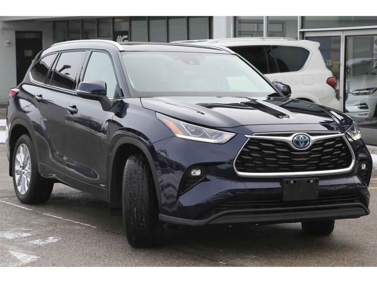 2023 Toyota Highlander HYBRID HYBRID Limited AWD | 7 Pass | Pano Roof | Leather Seats | Navi | Photo