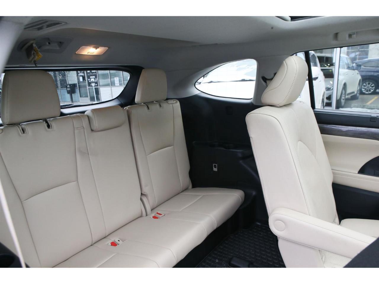 2023 Toyota Highlander HYBRID HYBRID Limited AWD | 7 Pass | Pano Roof | Leather Seats | Navi | Photo