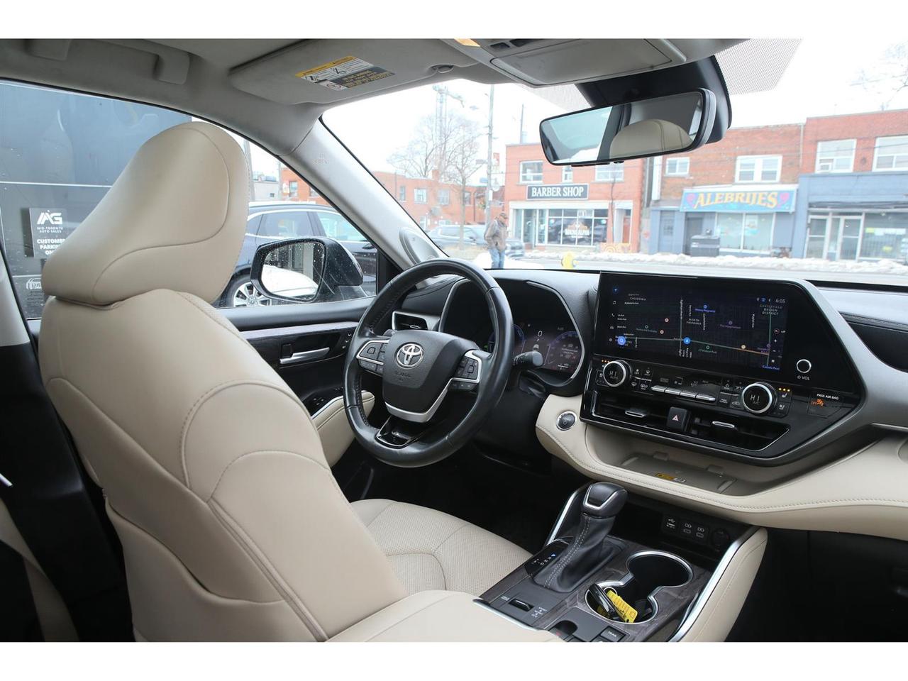 2023 Toyota Highlander HYBRID HYBRID Limited AWD | 7 Pass | Pano Roof | Leather Seats | Navi | Photo