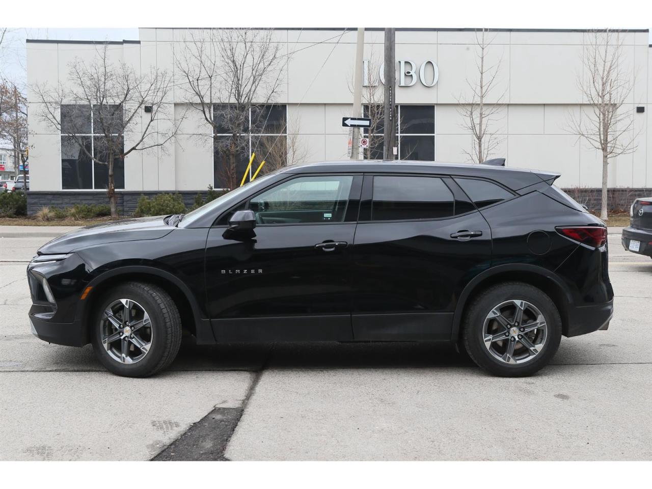 2024 Chevrolet Blazer 2LT AWD Photo3