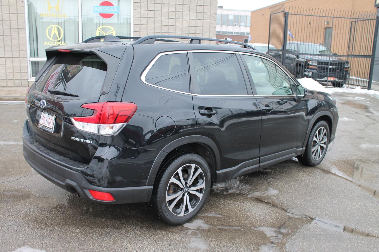 2019 Subaru Forester Limited Photo2