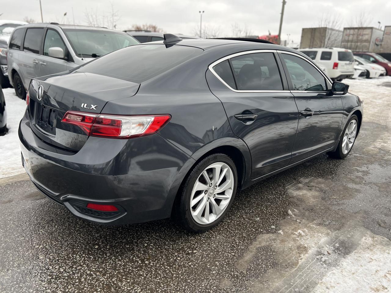 2016 Acura ILX Premium Package Photo4