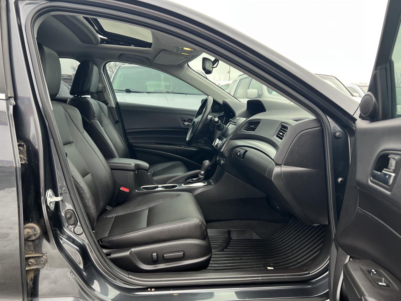 2016 Acura ILX Premium Package Photo