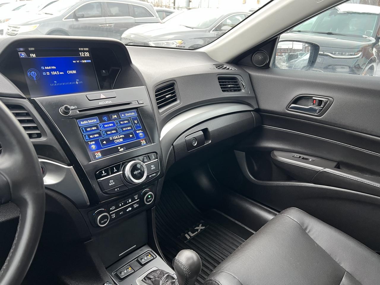 2016 Acura ILX Premium Package Photo