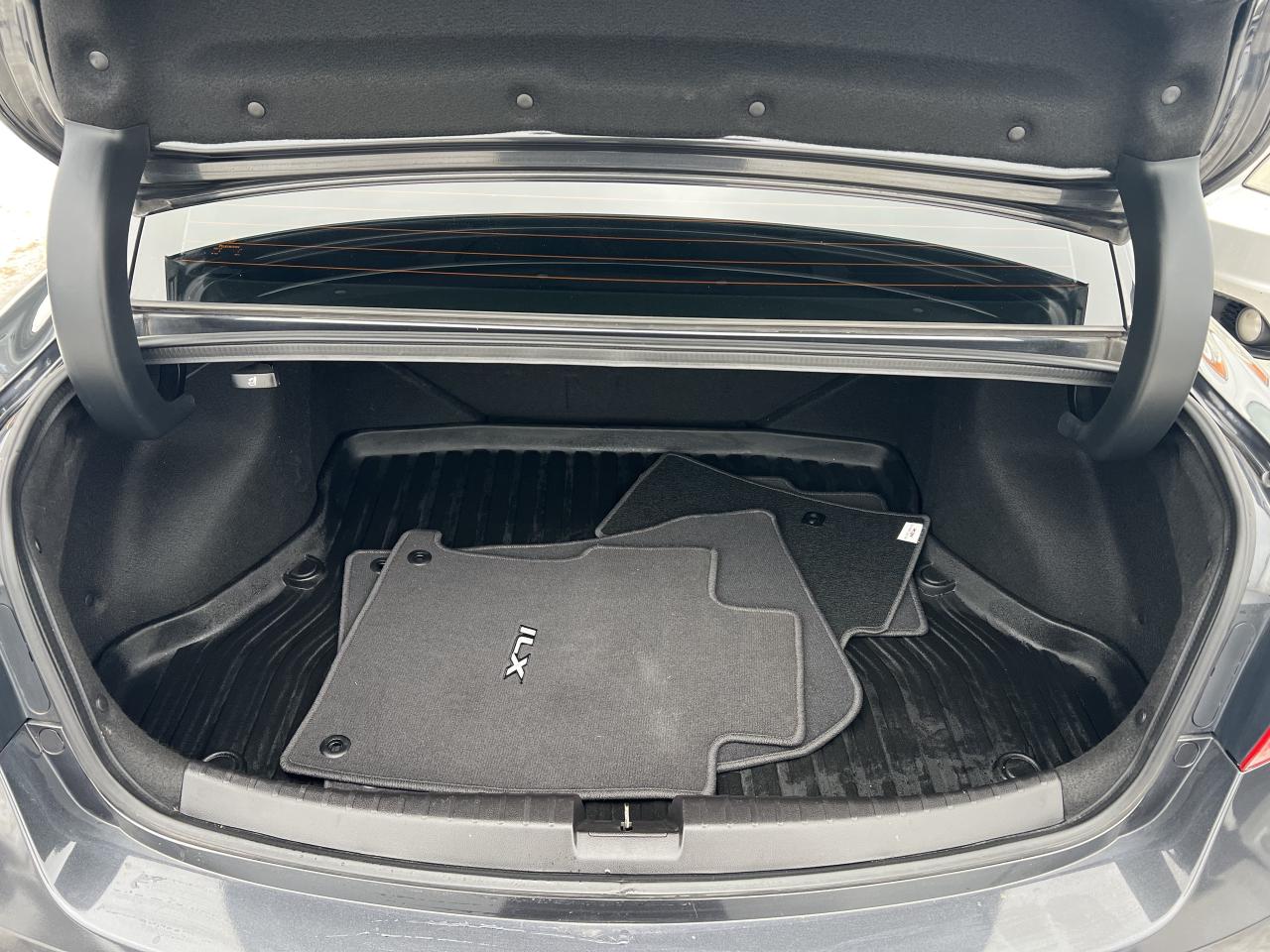 2016 Acura ILX Premium Package Photo