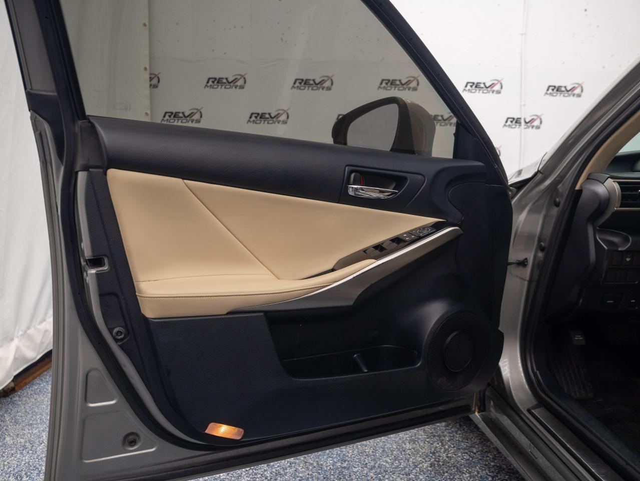 2014 Lexus IS 250 | AWD | Bluetooth Photo