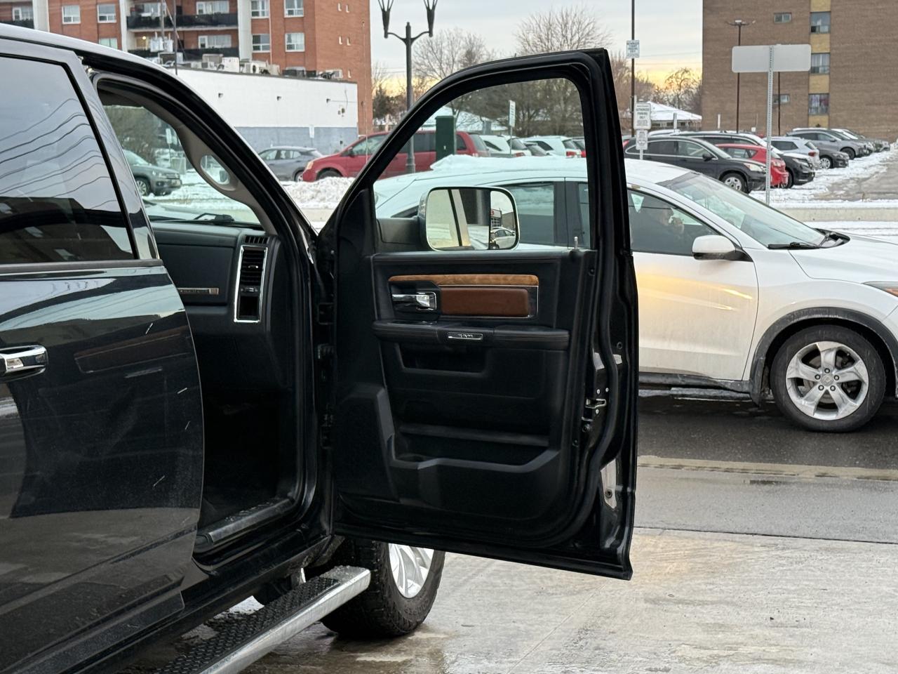 2016 RAM 1500 LONGHORN | ALPINE SOUND | PANO | PREMIUM INTERIOR Photo