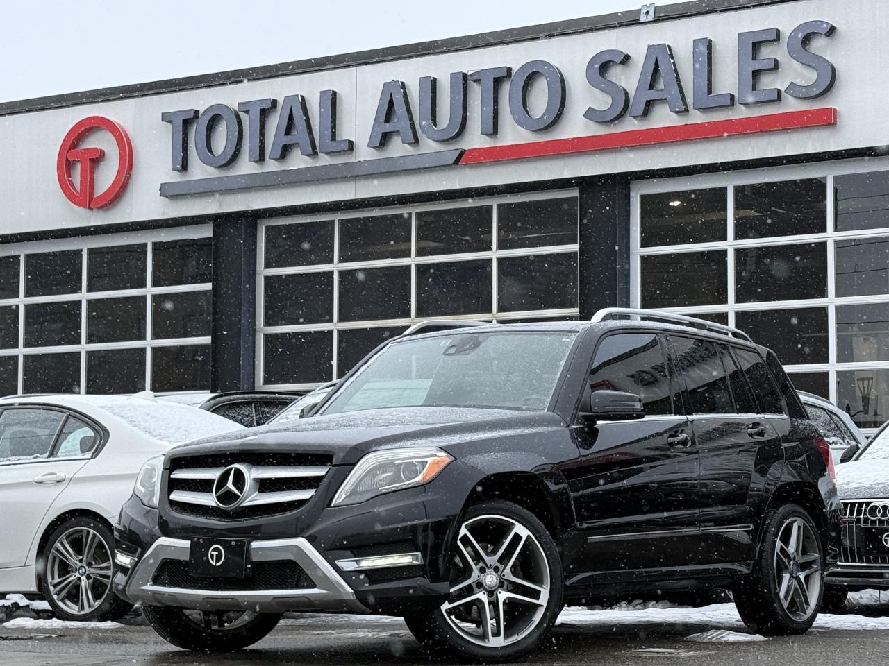 2015 Mercedes-Benz GLK-Class 250 //AMG PKG | PANO | NAVI | BACK UP CAMERA Photo