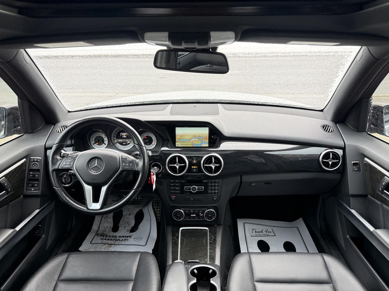 2015 Mercedes-Benz GLK-Class 250 //AMG PKG | PANO | NAVI | BACK UP CAMERA Photo