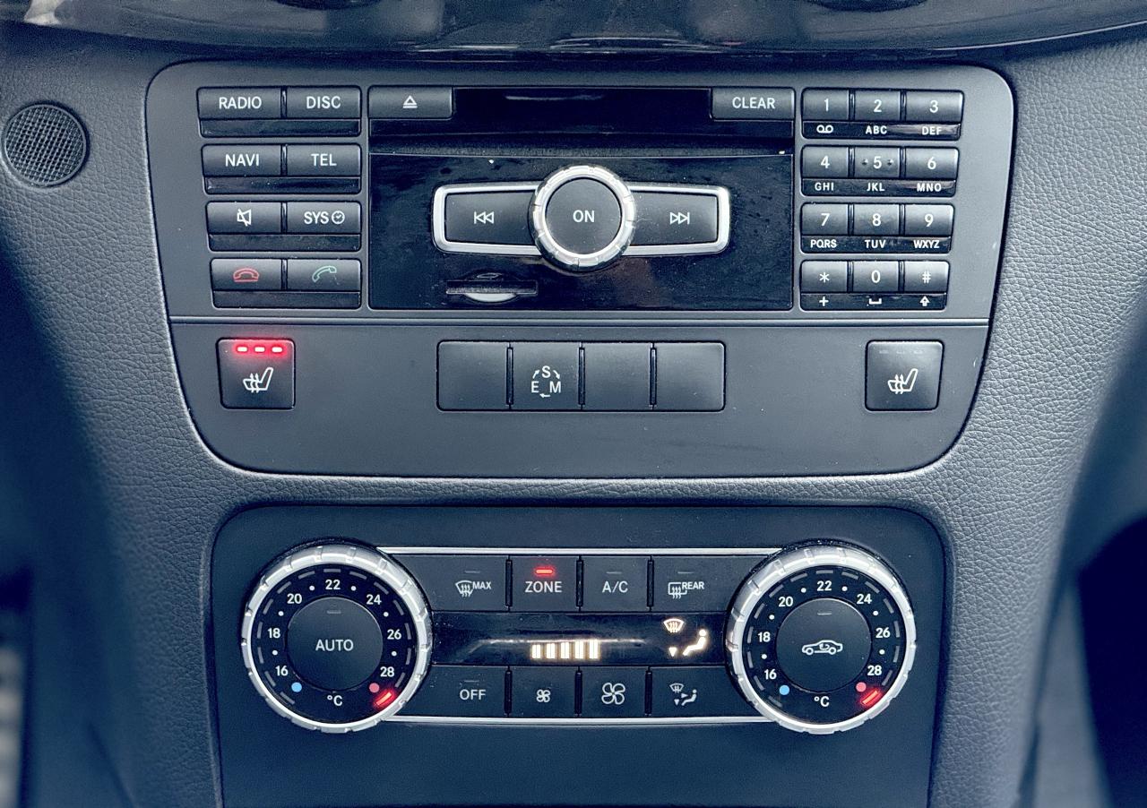 2015 Mercedes-Benz GLK-Class 250 //AMG PKG | PANO | NAVI | BACK UP CAMERA Photo