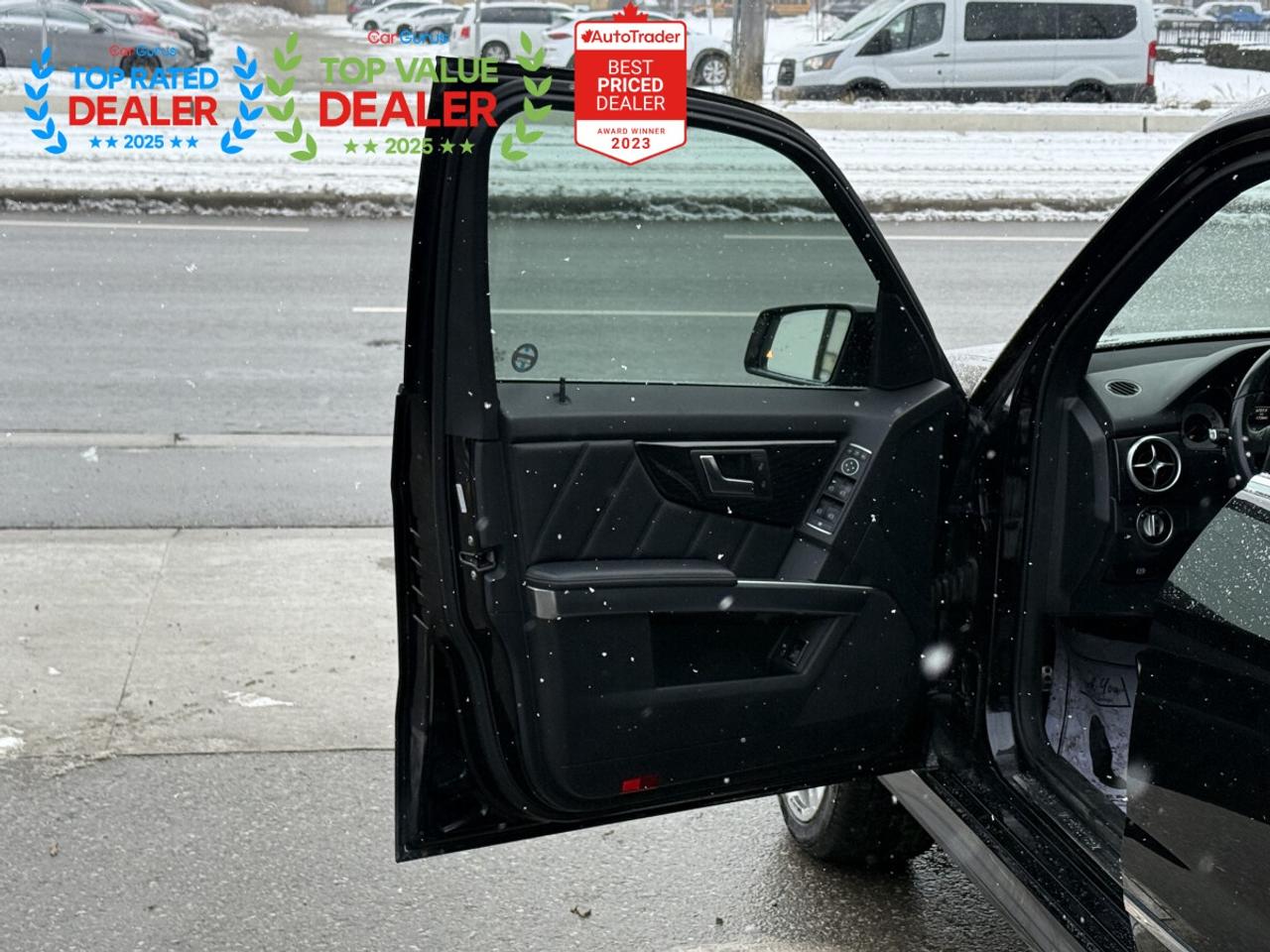 2015 Mercedes-Benz GLK-Class 250 //AMG PKG | PANO | NAVI | BACK UP CAMERA Photo