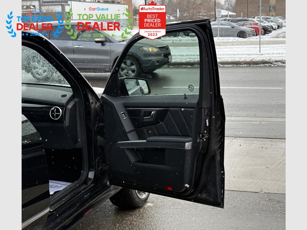 2015 Mercedes-Benz GLK-Class 250 //AMG PKG | PANO | NAVI | BACK UP CAMERA Photo
