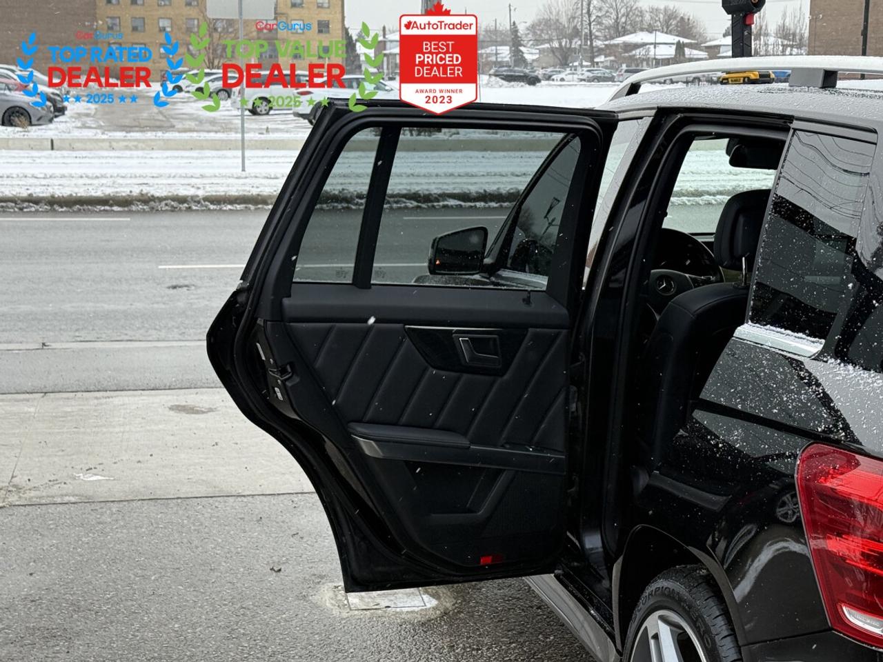2015 Mercedes-Benz GLK-Class 250 //AMG PKG | PANO | NAVI | BACK UP CAMERA Photo