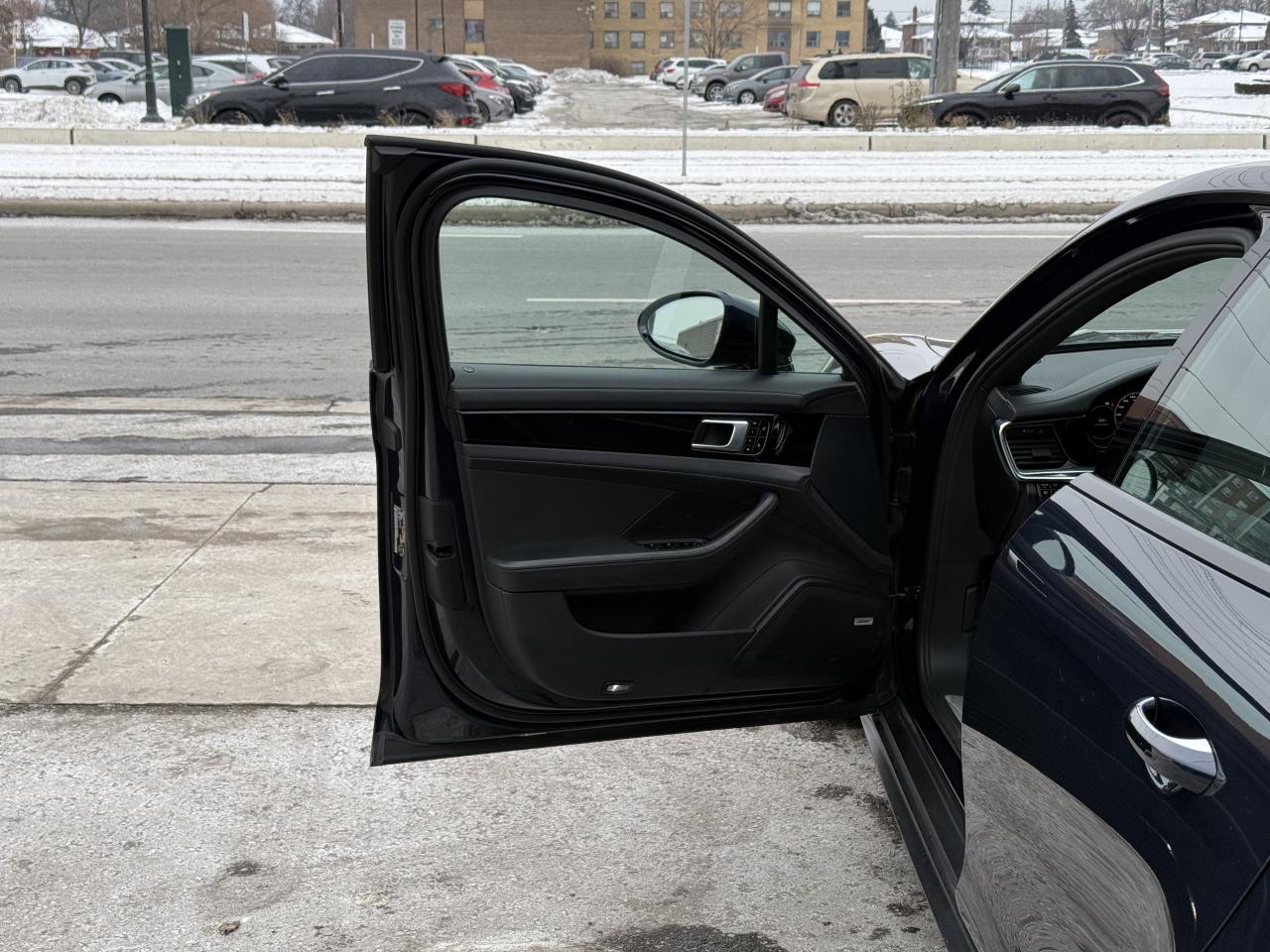 2018 Porsche Panamera 4 | BOSE | PANO | 360 CAMERA | SOFT-CLOSE DOORS | Photo