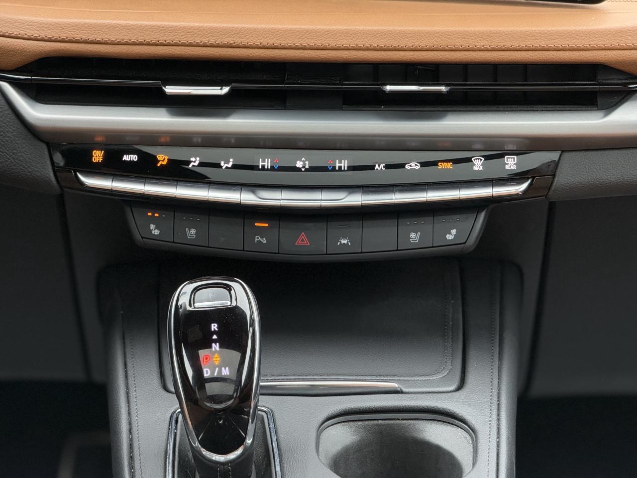 2024 Cadillac XT4 SPORT | PANO | NAVI | APPLE CARPLAY | Photo