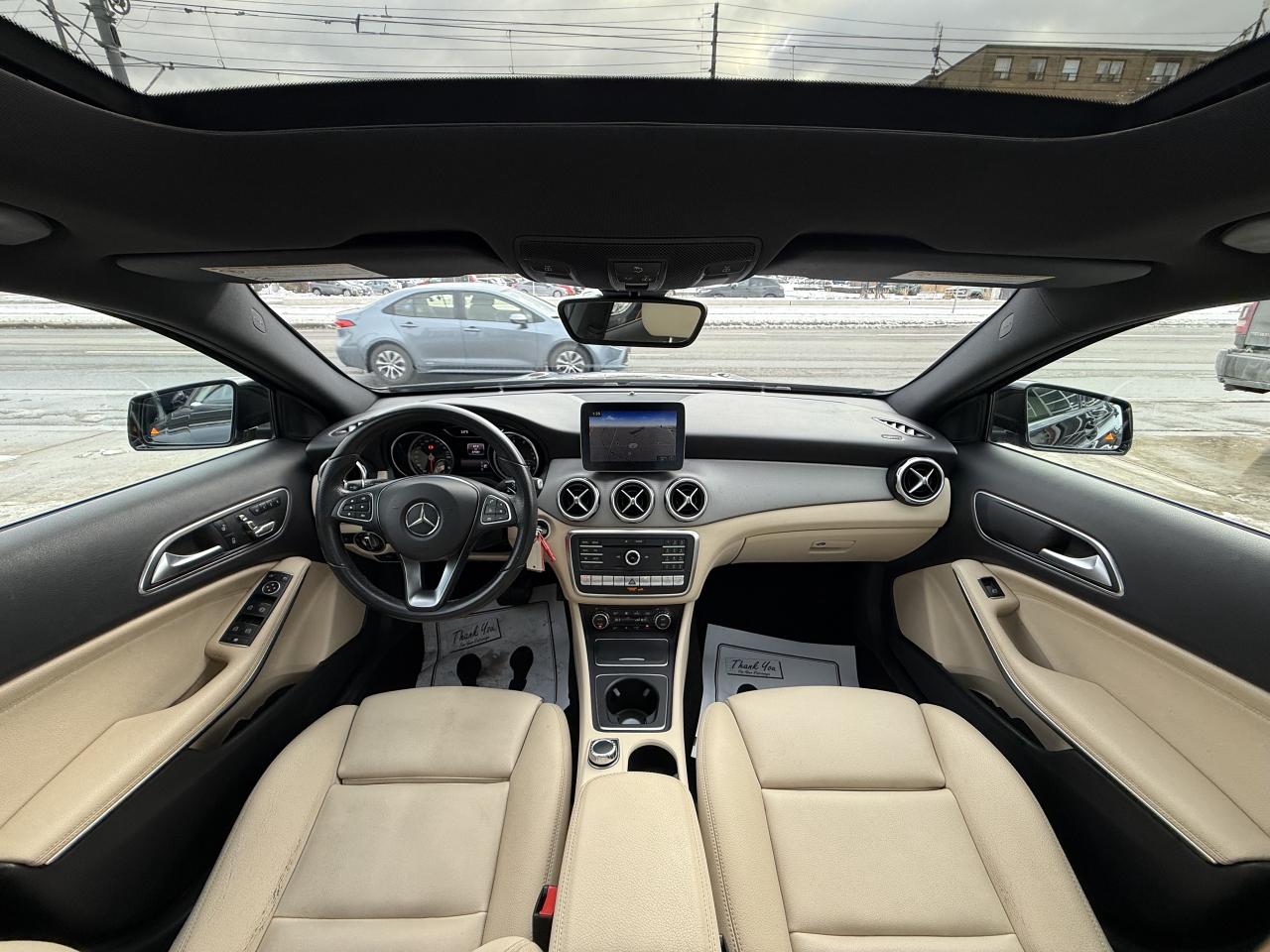 2018 Mercedes-Benz GLA 250 //AMG PKG | PANO | NAVI | BACK UP CAMERA Photo2