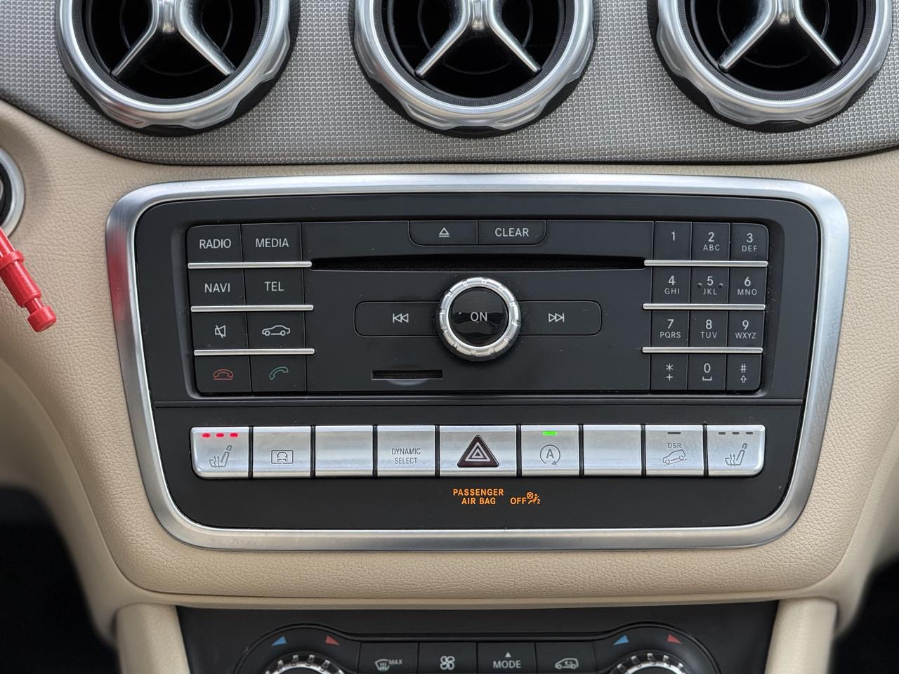 2018 Mercedes-Benz GLA 250 //AMG PKG | PANO | NAVI | BACK UP CAMERA Photo