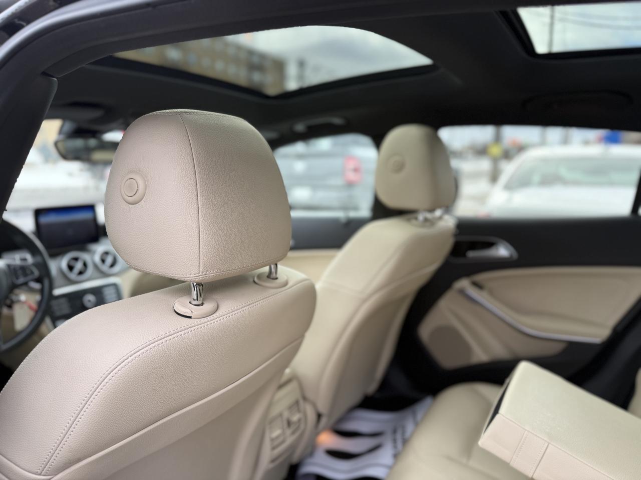 2018 Mercedes-Benz GLA 250 //AMG PKG | PANO | NAVI | BACK UP CAMERA Photo