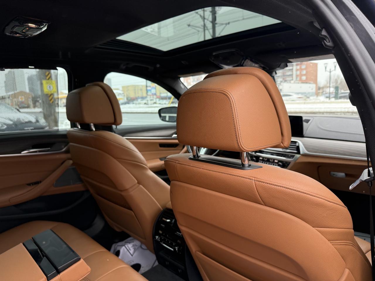 2018 BMW 5 Series M550i | HUD | SOFT-CLOSE l HARMAN KARDON | MASSAGE Photo