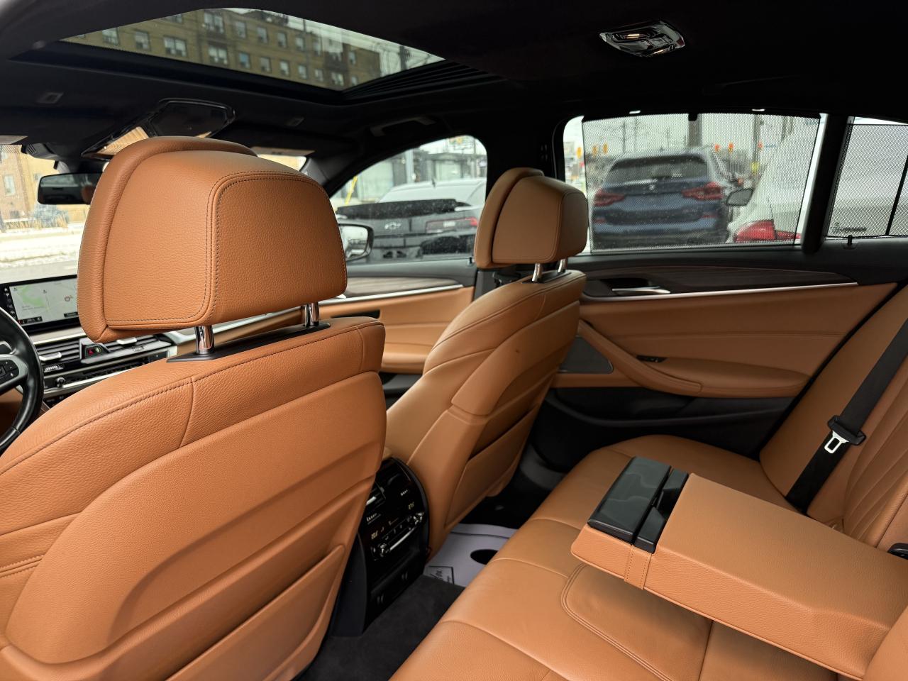 2018 BMW 5 Series M550i | HUD | SOFT-CLOSE l HARMAN KARDON | MASSAGE Photo