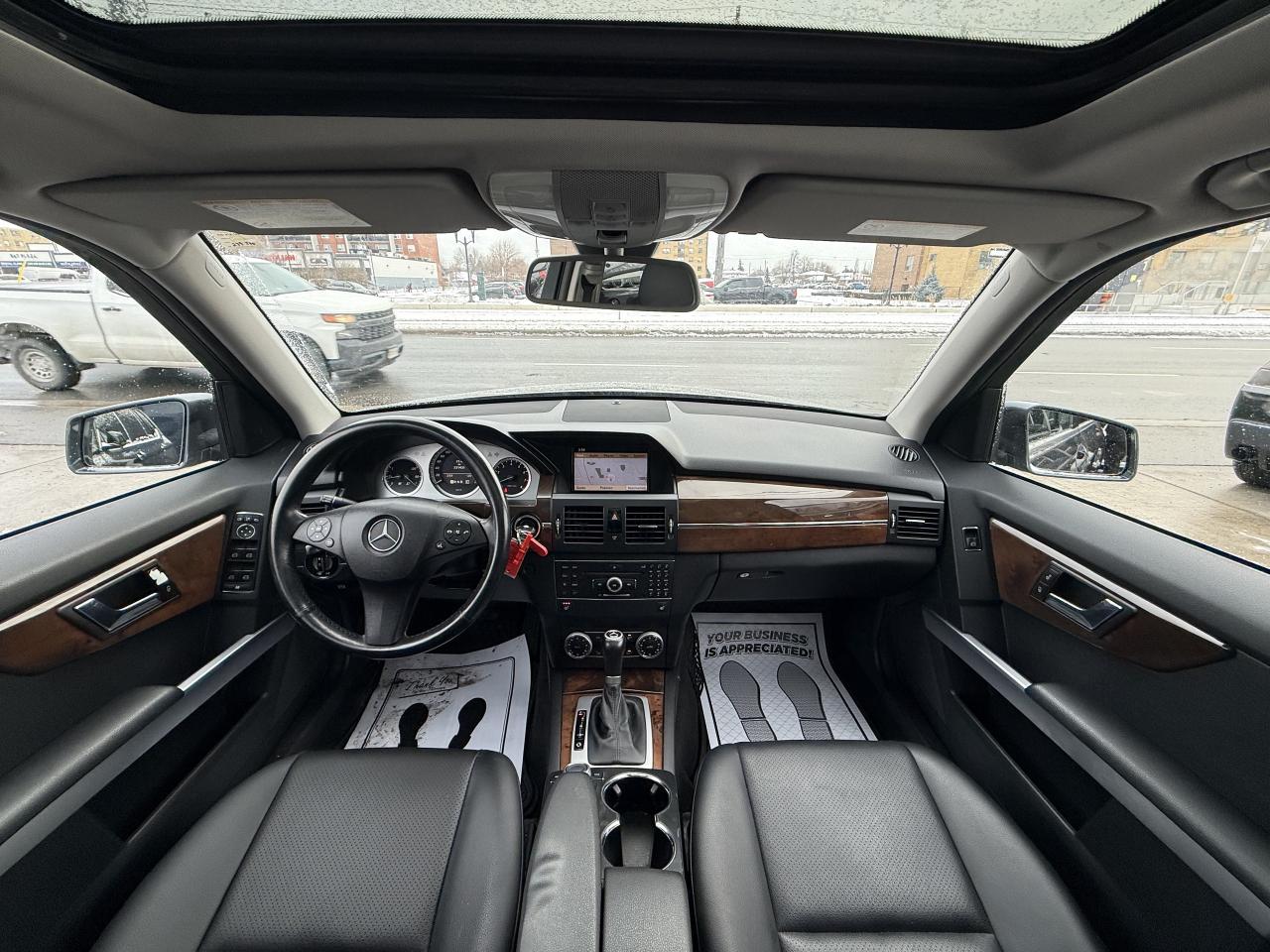 2010 Mercedes-Benz GLK-Class 350 | NO ACCIDENTS | PANO | NAVI | HEATED SEATS Photo