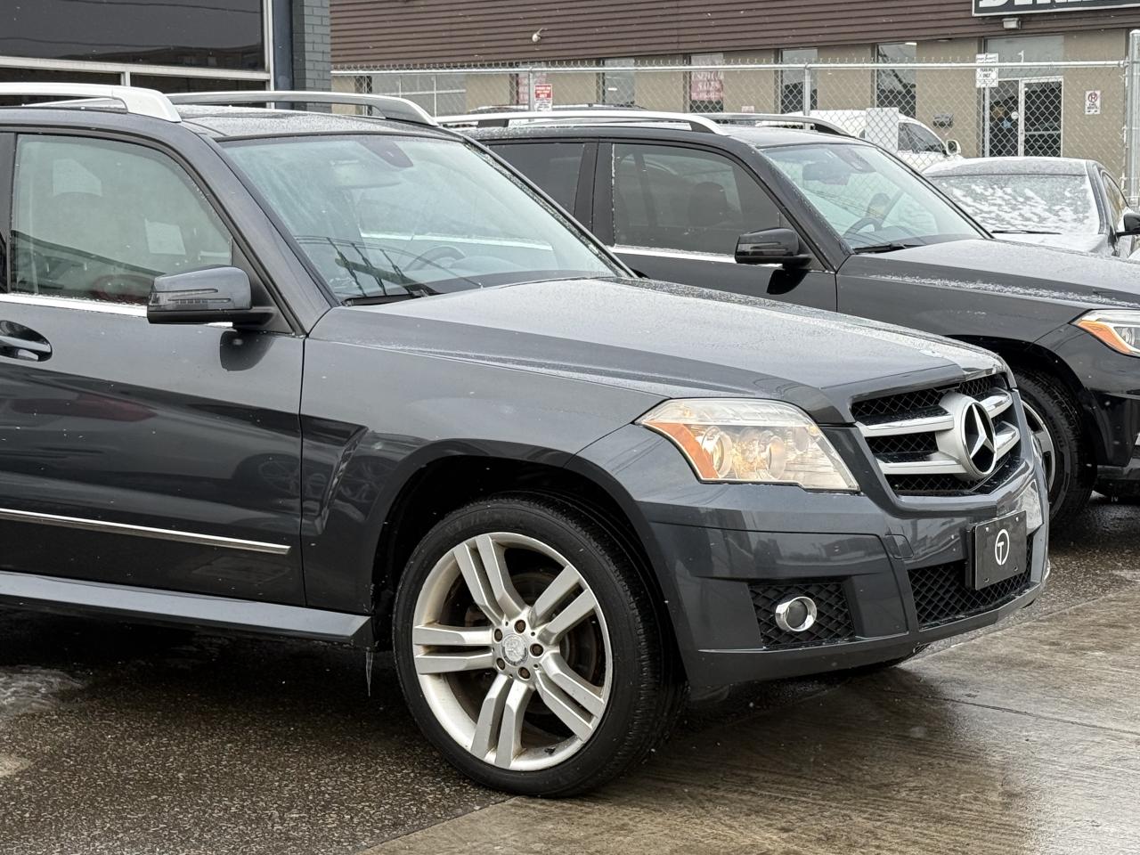 2010 Mercedes-Benz GLK-Class 350 | NO ACCIDENTS | PANO | NAVI | HEATED SEATS Photo