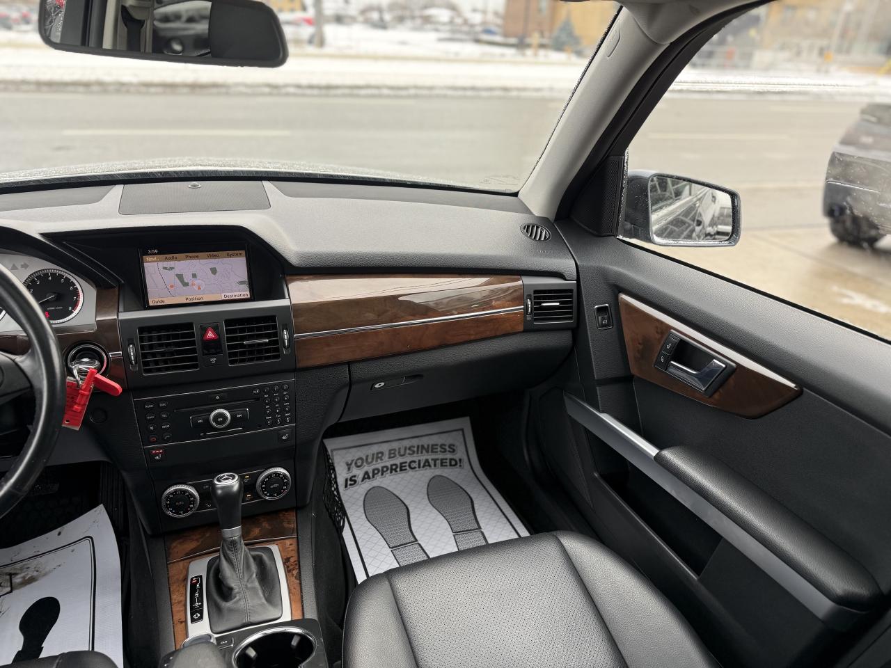 2010 Mercedes-Benz GLK-Class 350 | NO ACCIDENTS | PANO | NAVI | HEATED SEATS Photo