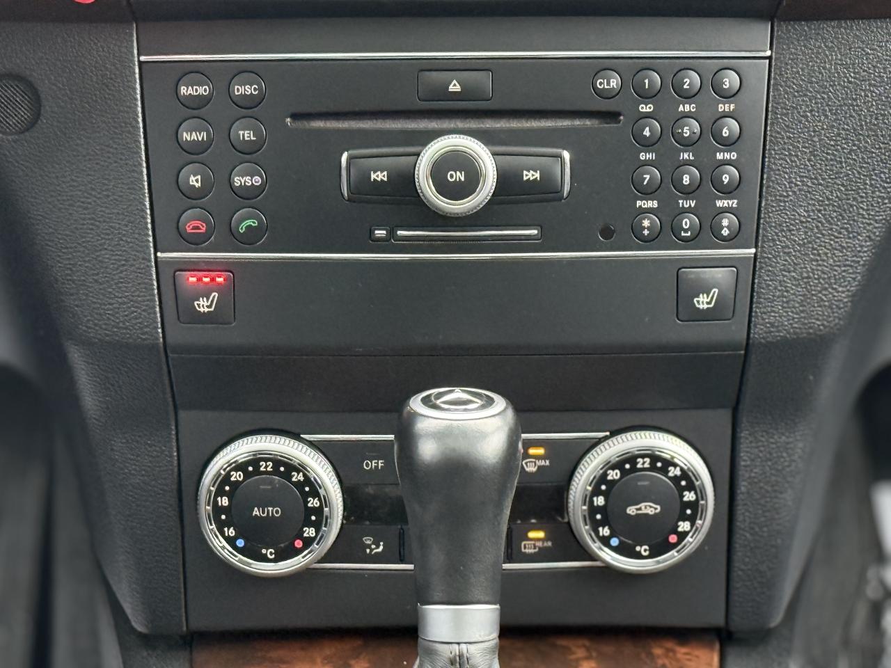 2010 Mercedes-Benz GLK-Class 350 | NO ACCIDENTS | PANO | NAVI | HEATED SEATS Photo