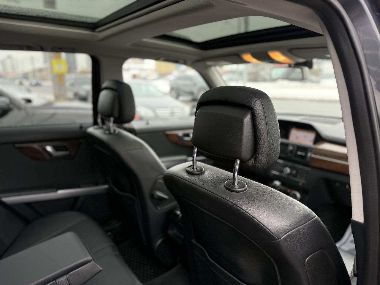 2010 Mercedes-Benz GLK-Class 350 | NO ACCIDENTS | PANO | NAVI | HEATED SEATS Photo