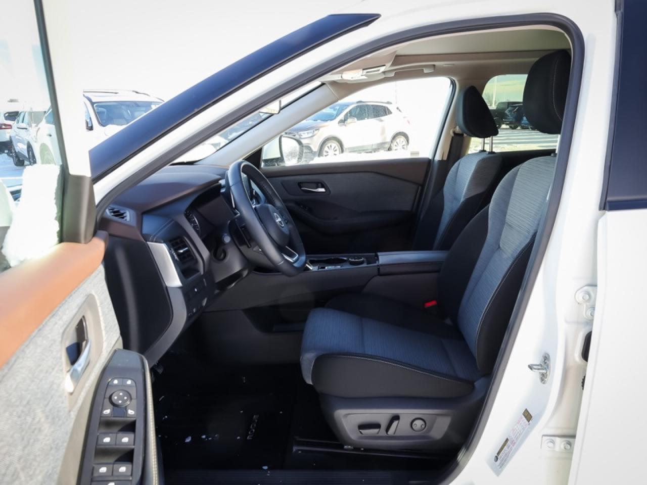 2023 Nissan Rogue SV  - $200 B/W - Low Mileage Photo