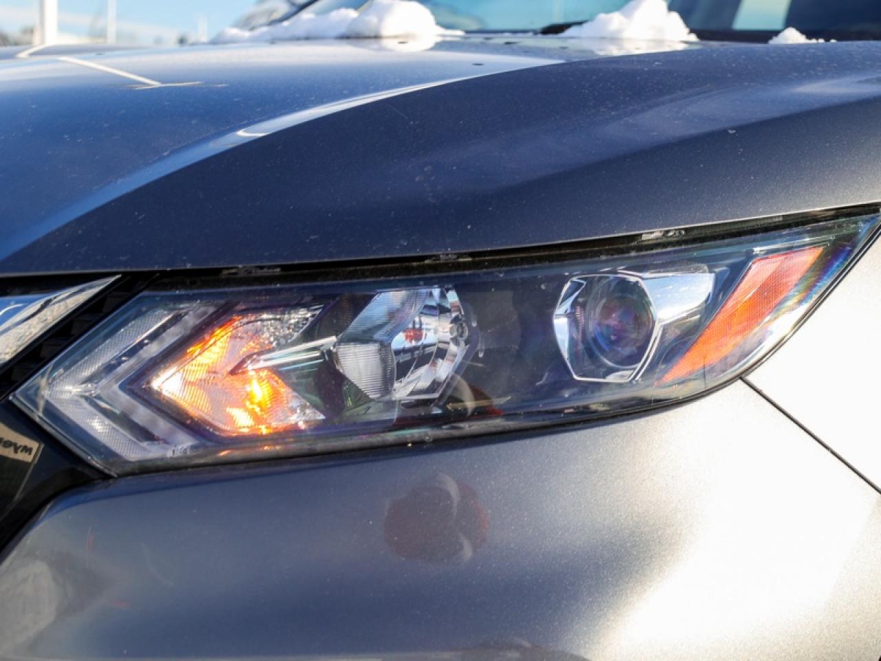 2022 Nissan Qashqai SL AWD  - Leather Seats - $178 B/W Photo