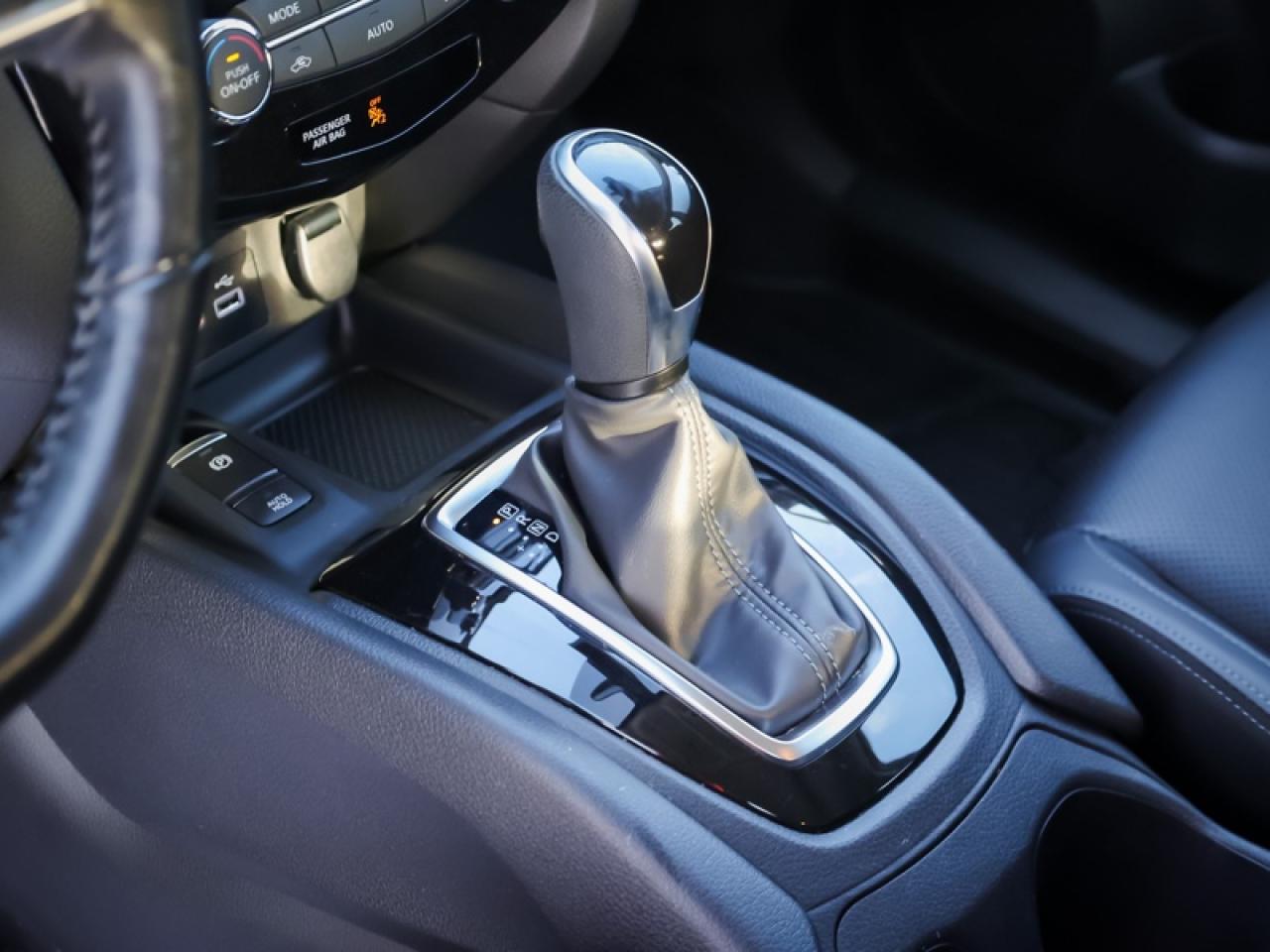 2022 Nissan Qashqai SL AWD  - Leather Seats - $178 B/W Photo