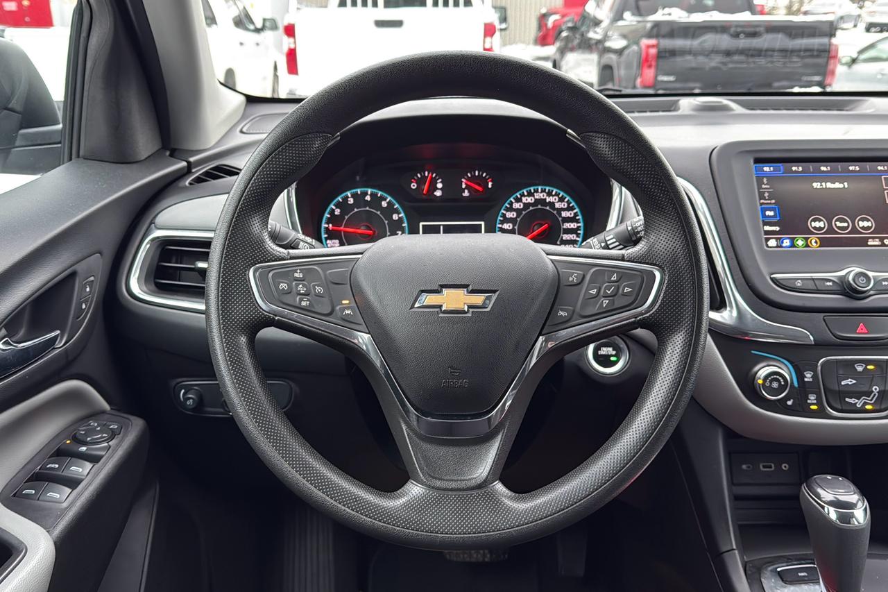 2020 Chevrolet Equinox LS Photo