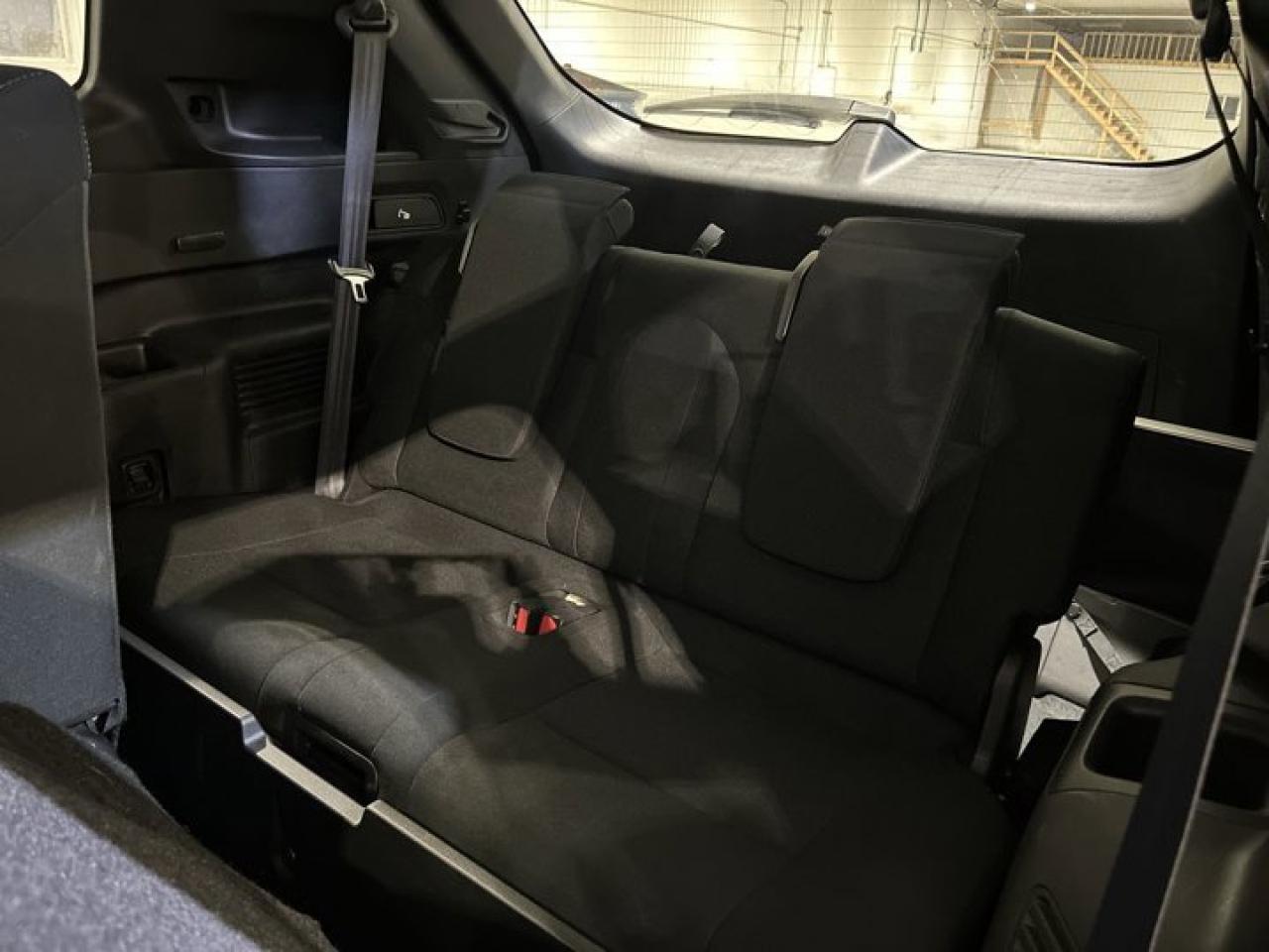 2024 Mitsubishi Outlander Plug-In ES AWC Plug-in Hybrid Photo