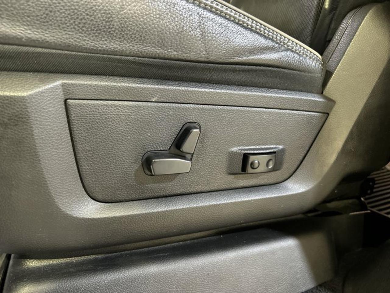 2021 RAM 2500 Limited Mega Cab 6'4 Box 4x4 | No accidents Photo