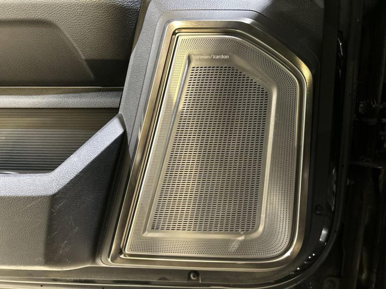 2021 RAM 2500 Limited Mega Cab 6'4 Box 4x4 | No accidents Photo