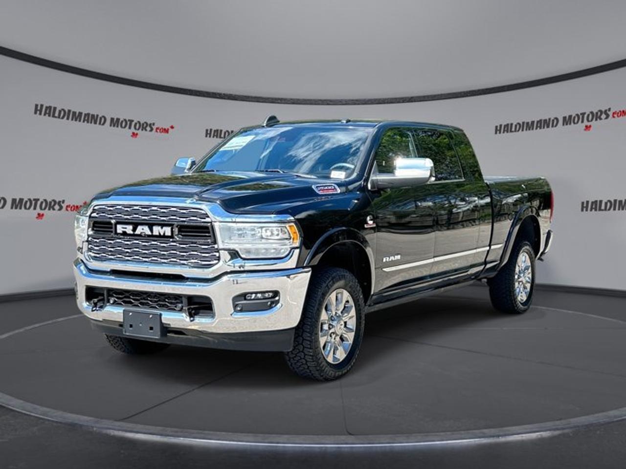 2021 RAM 2500 Limited Mega Cab 6'4 Box 4x4 | No accidents Photo
